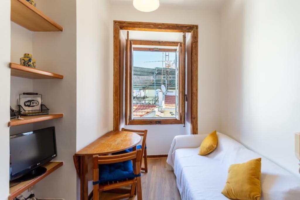 Апартаменты Loft Mouraria Лиссабон Экстерьер фото